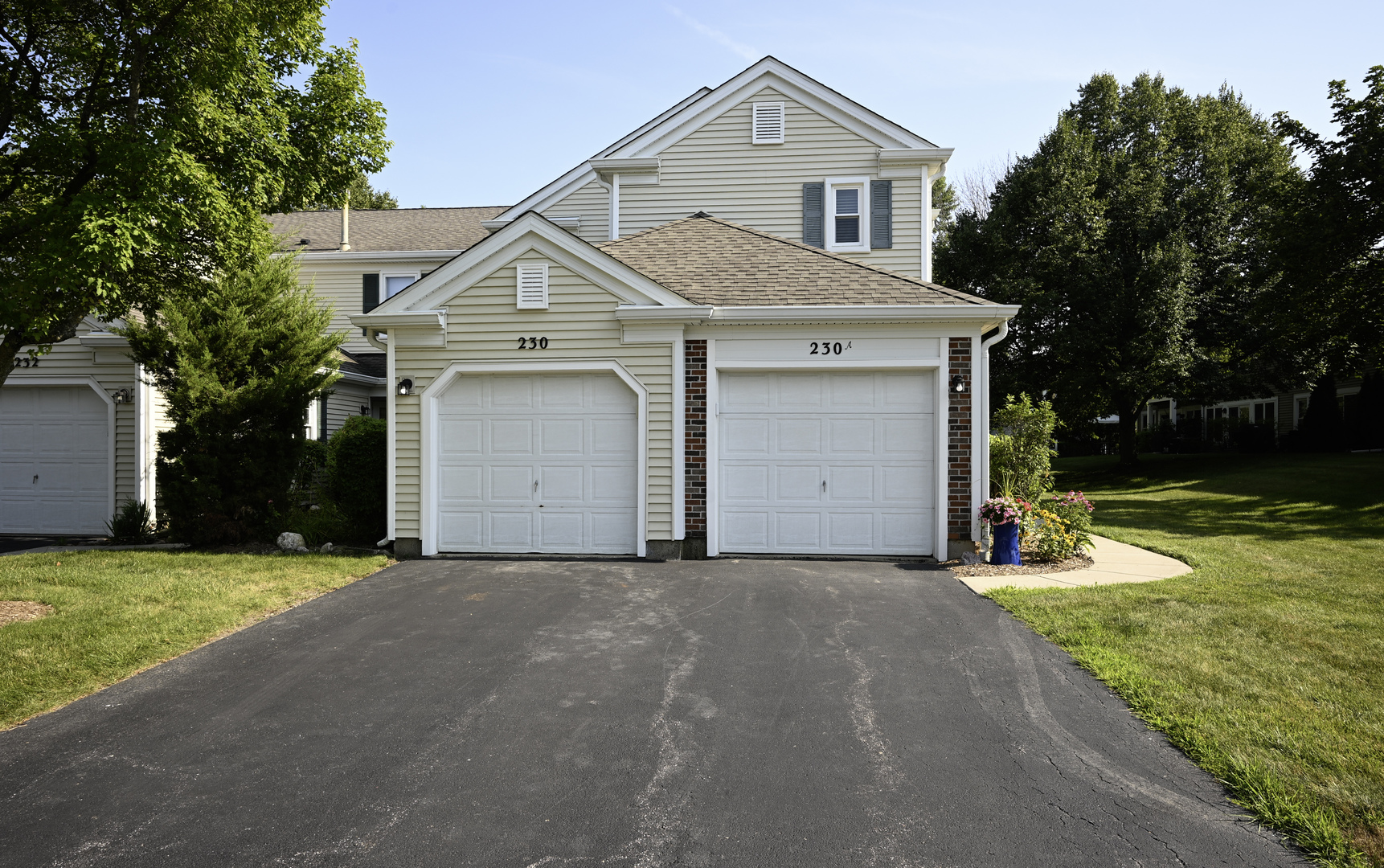 230 University Lane — photo
