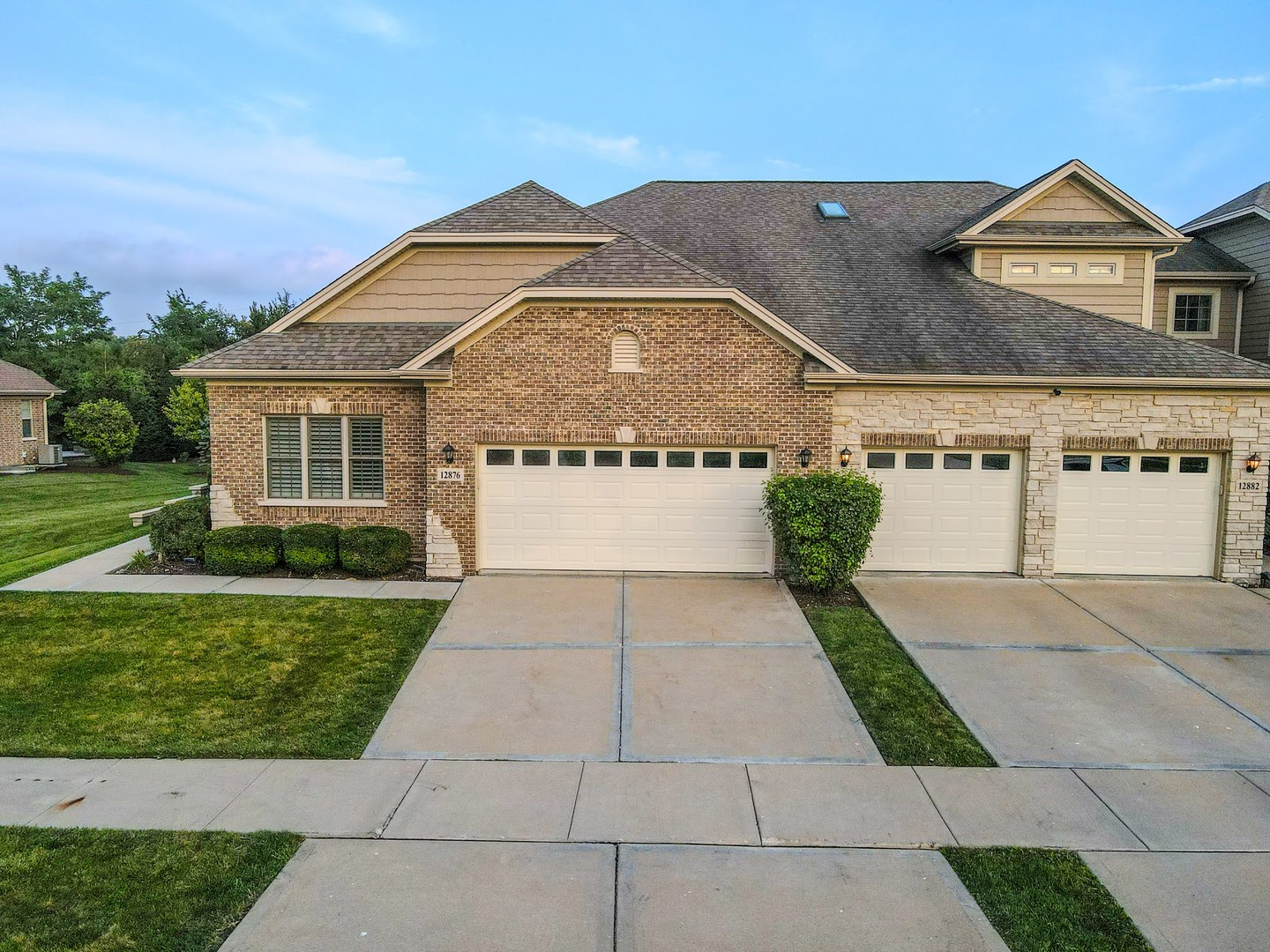 12876 Rosa Lane, Lemont, IL 60439 — photo 2