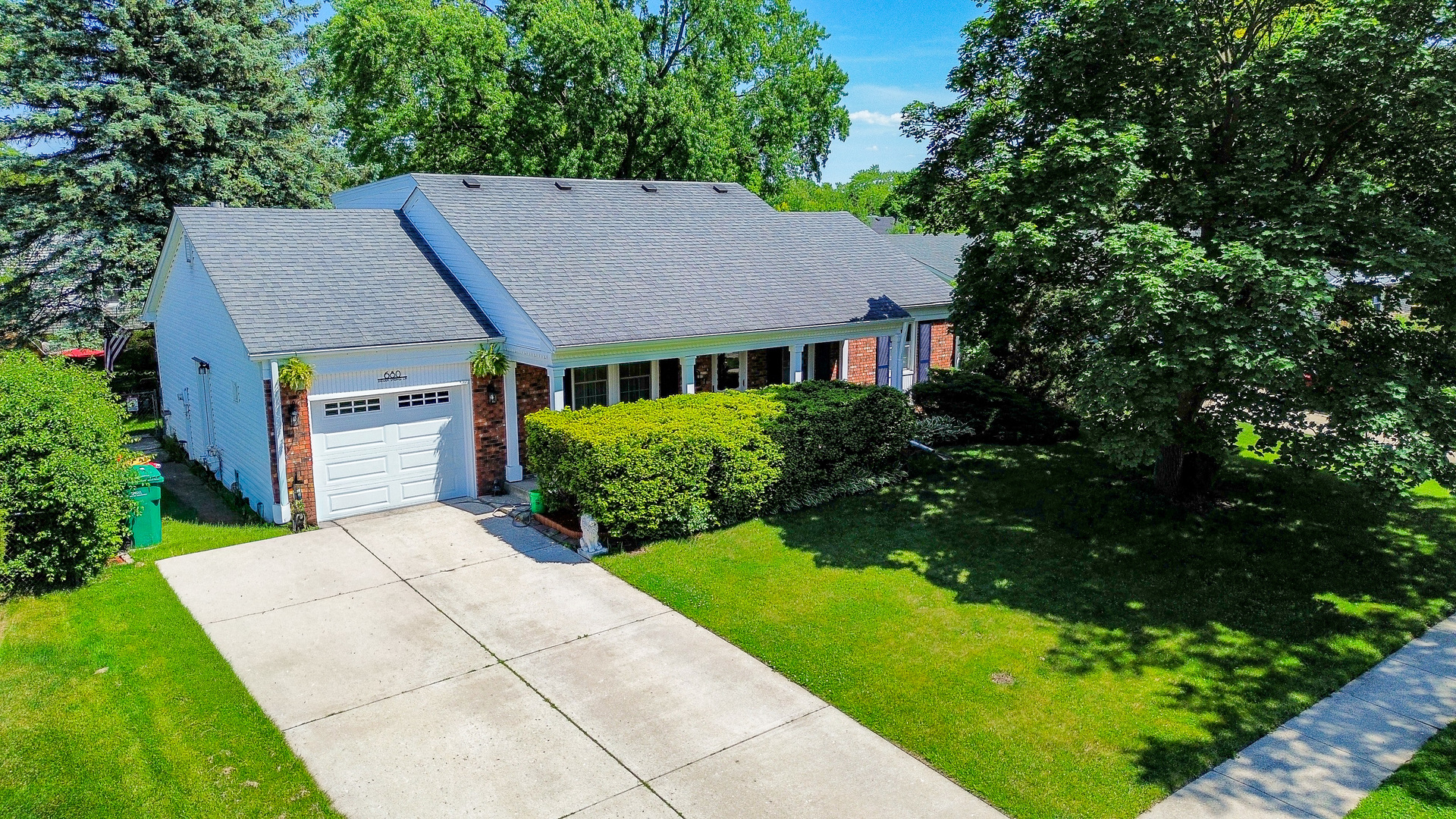 680 Indian Spring Lane — photo
