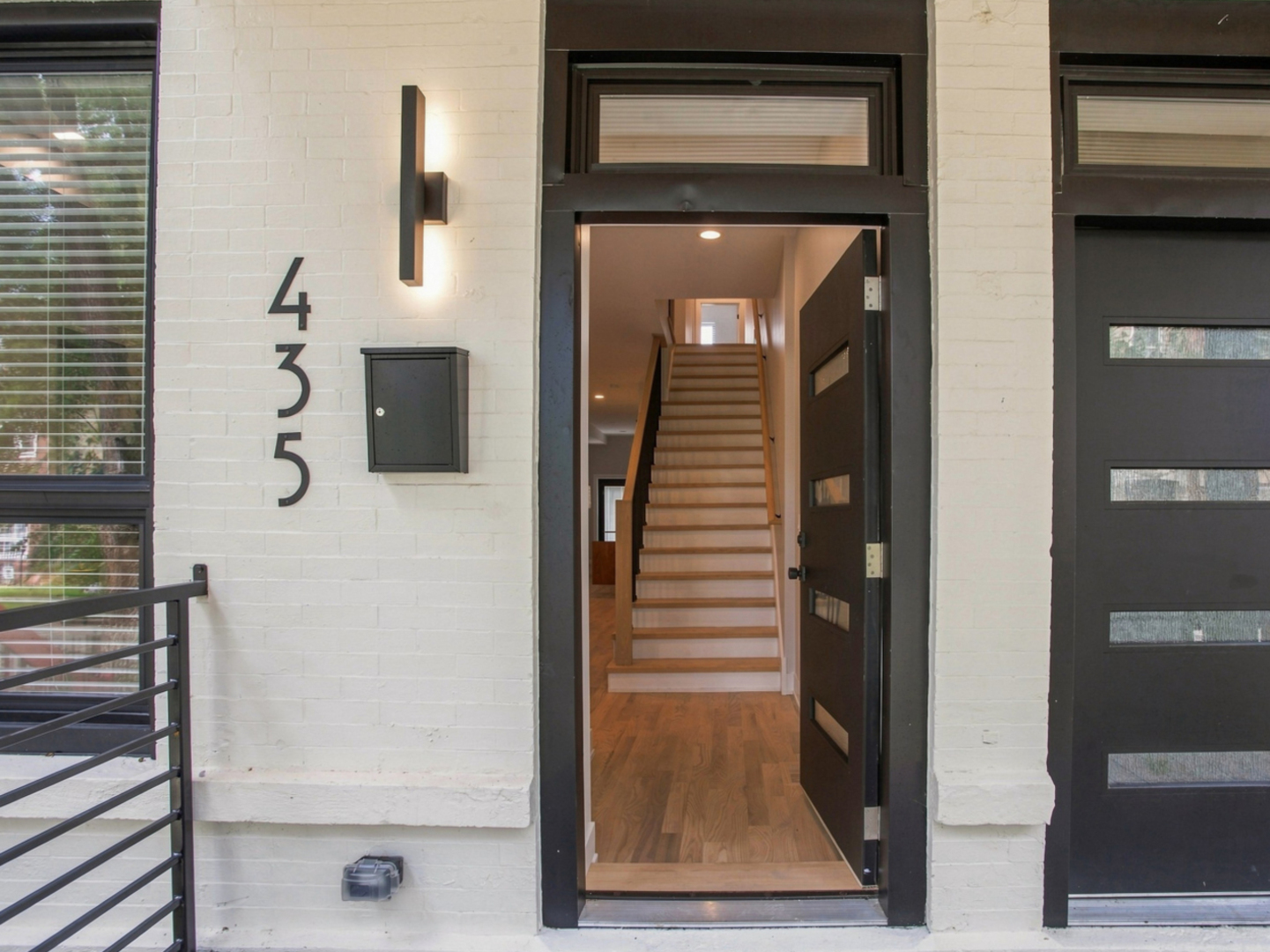435 E 46th Place, Chicago, IL 60653 — photo 2