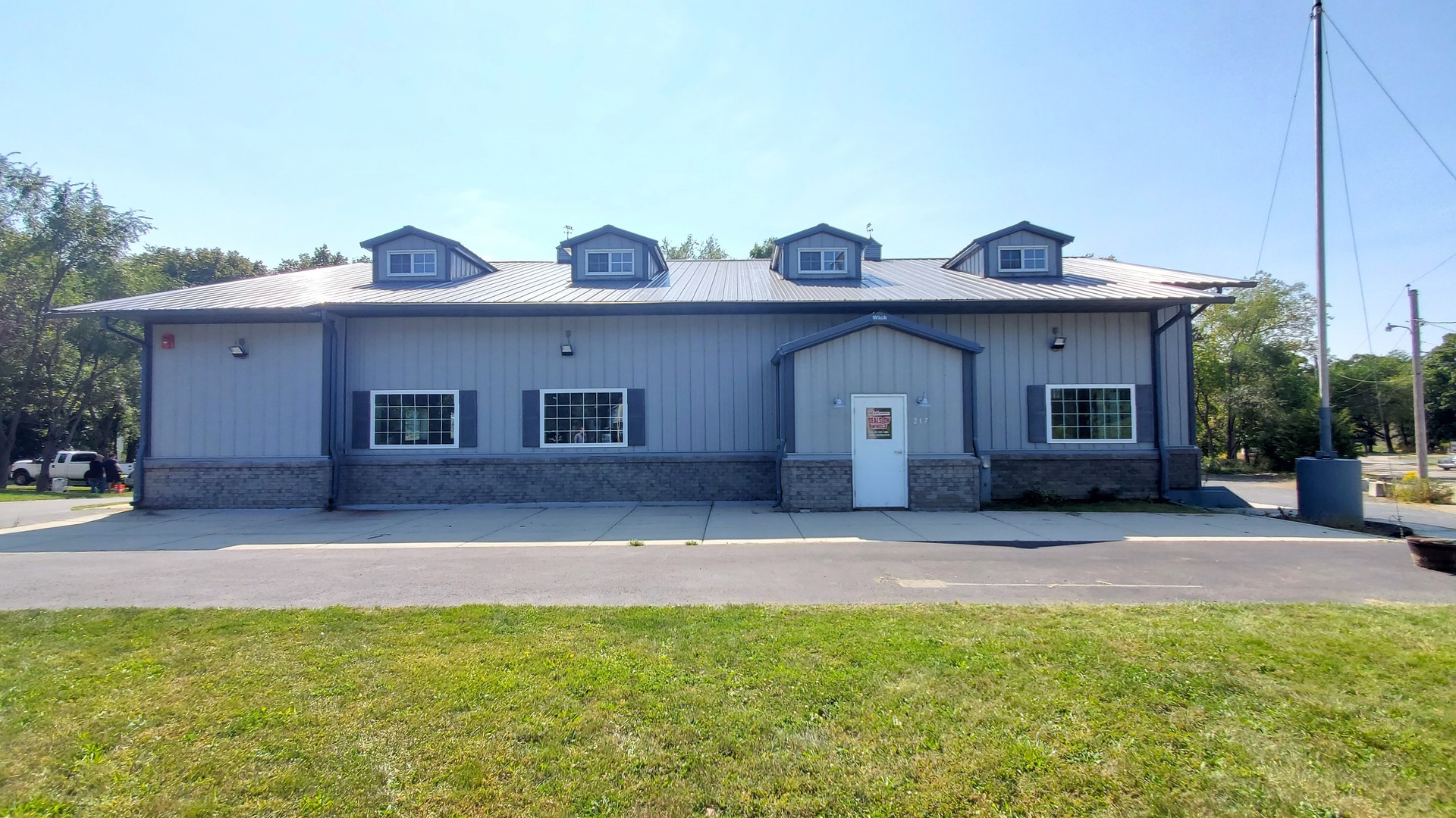 217 W State Road — photo