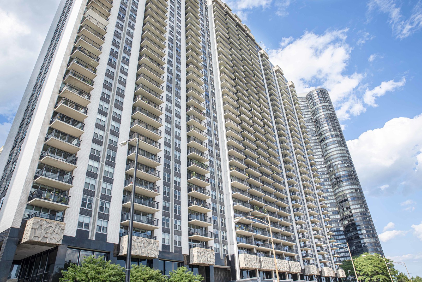 400 E Randolph Street Unit 3302 — photo