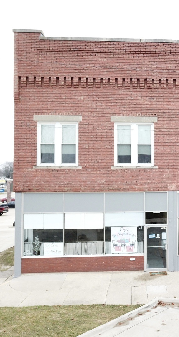 104 S Franklin Street — photo