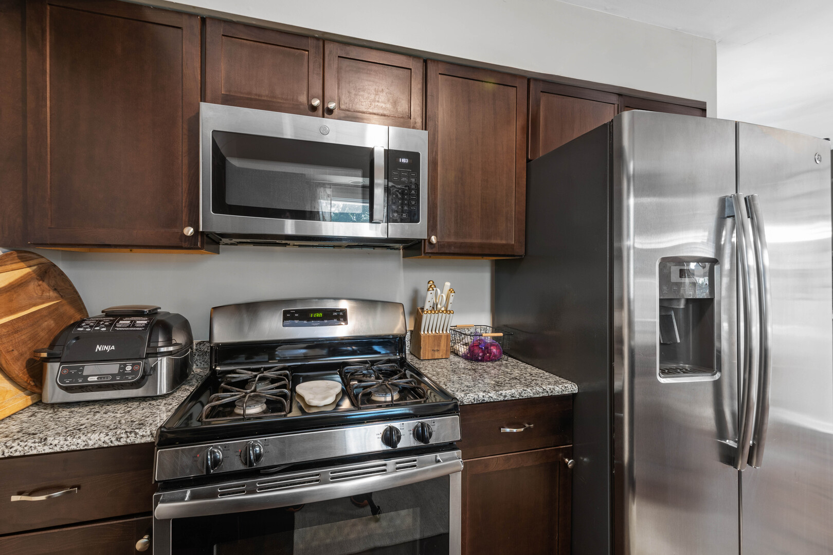 3906 W Theodore Street — photo