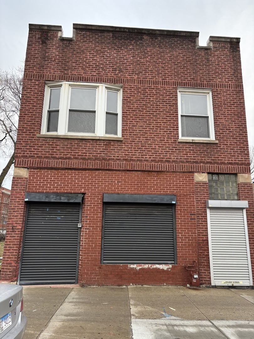 539 W 119th Street — photo