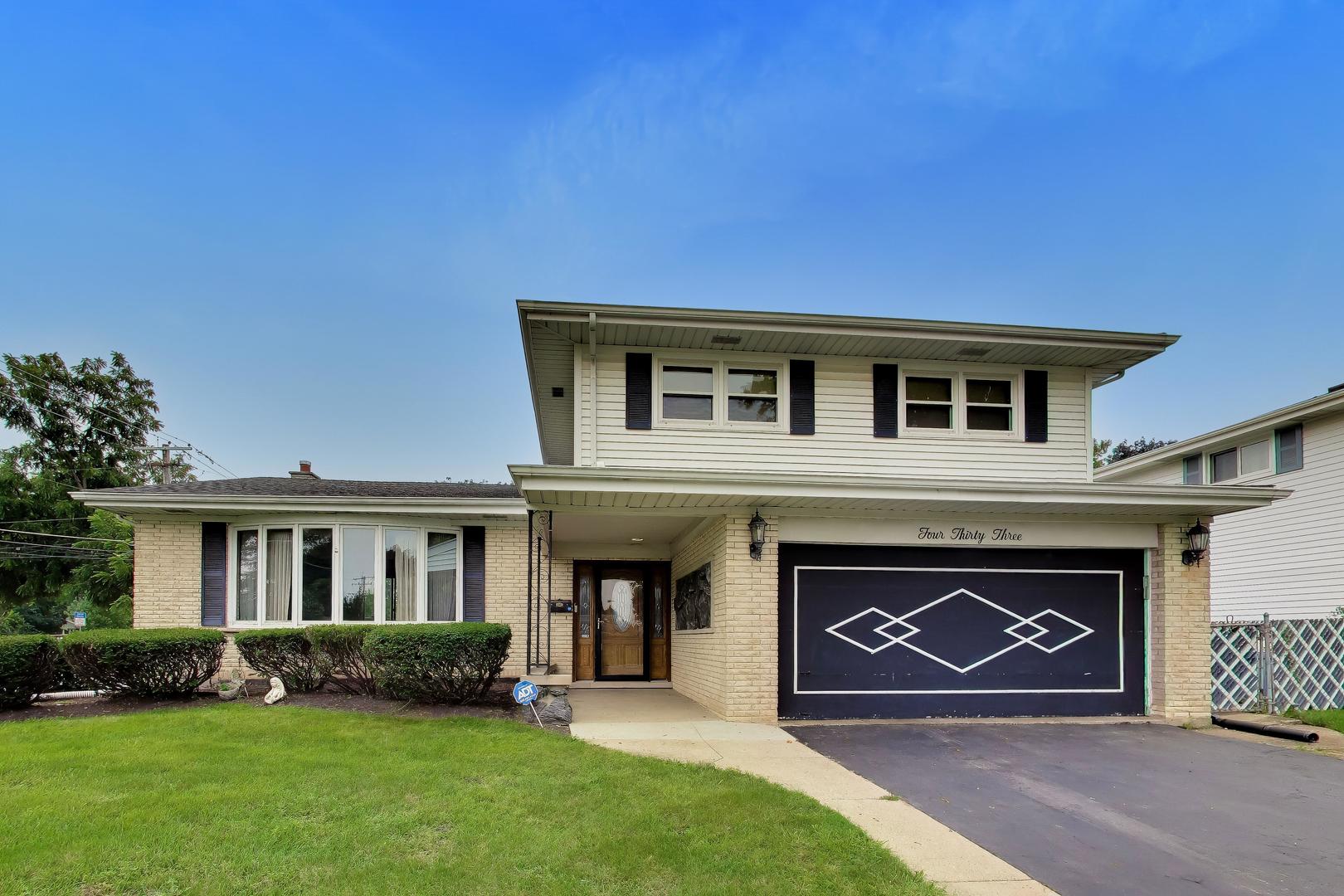 433 Kinkaid Court — photo