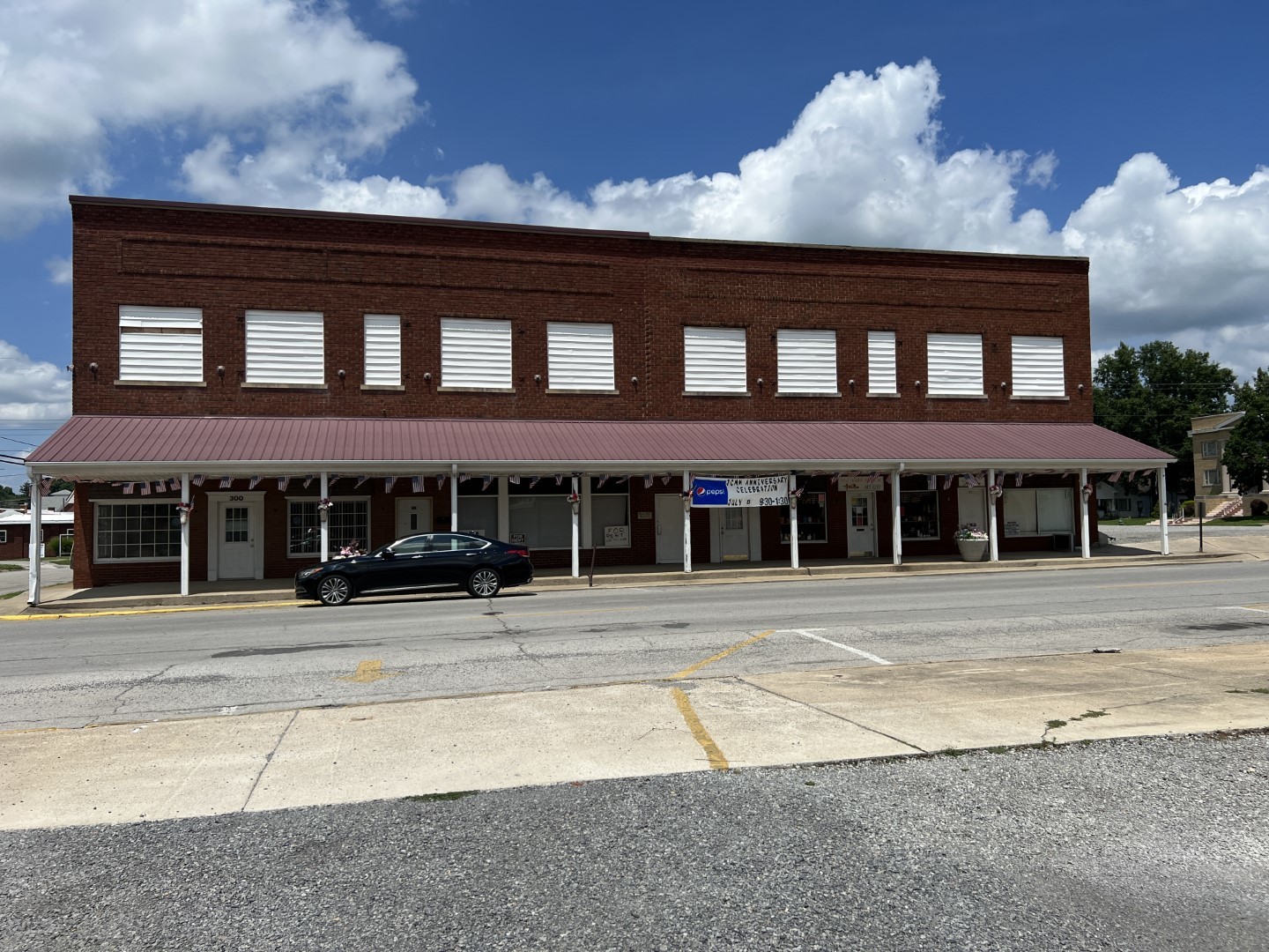 300 E Broadway Boulevard — photo