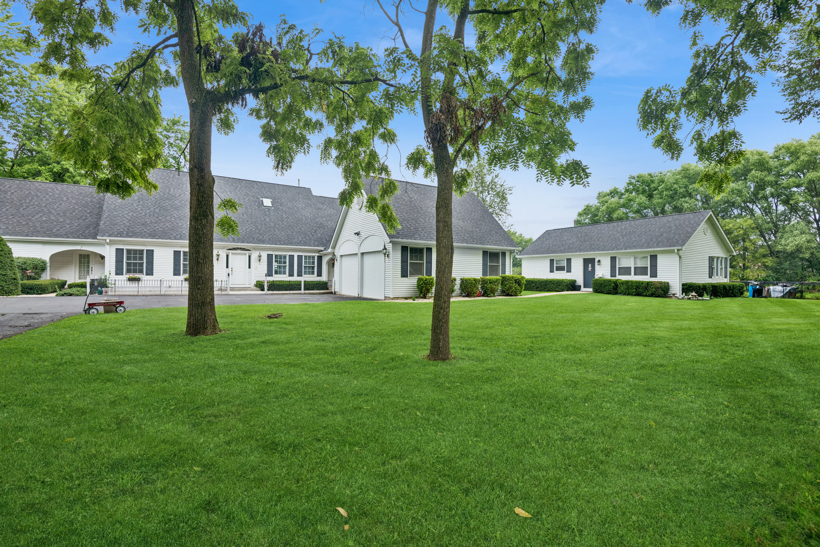 27490 W Wilmot Road — photo