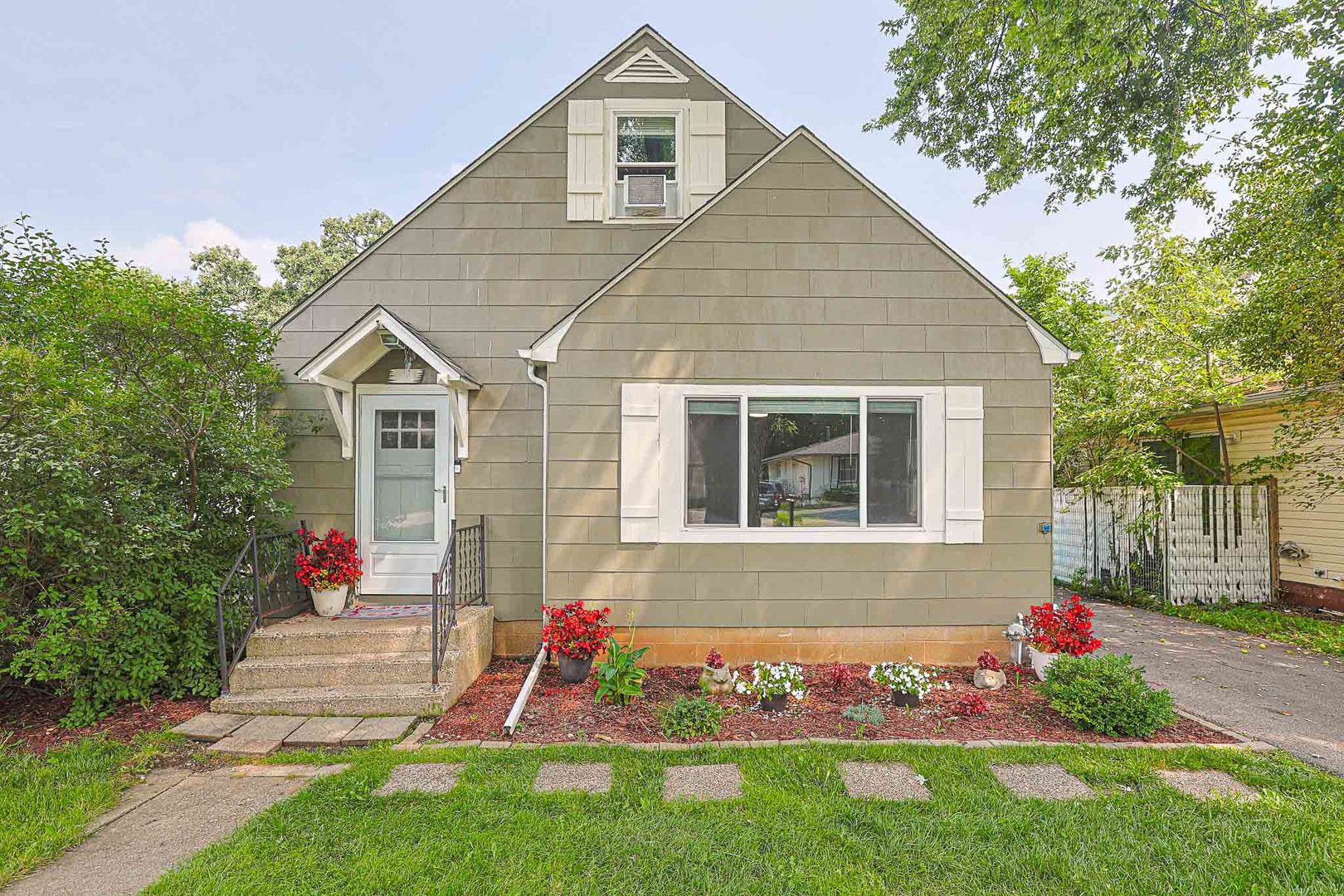 1429 Ridgeway Avenue — photo