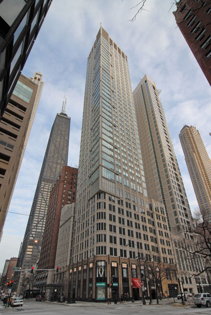 57 E Delaware Place Unit 1802 — photo