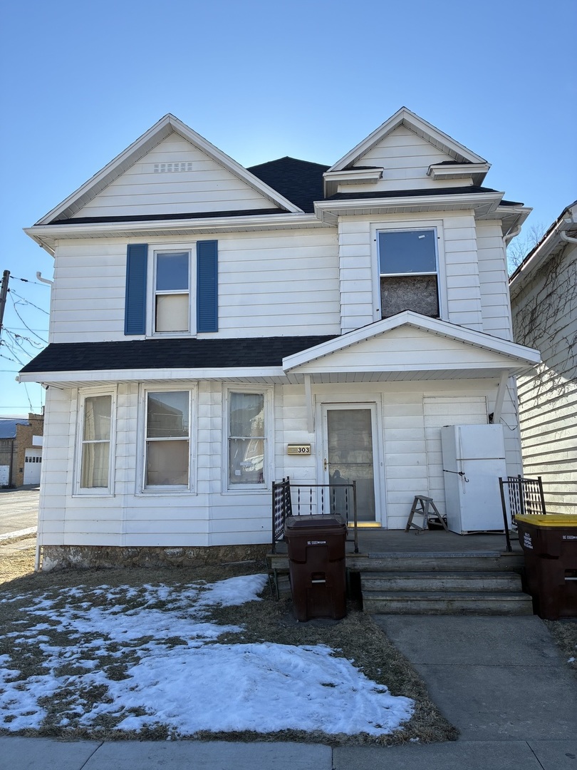 303 W Spring Street — photo