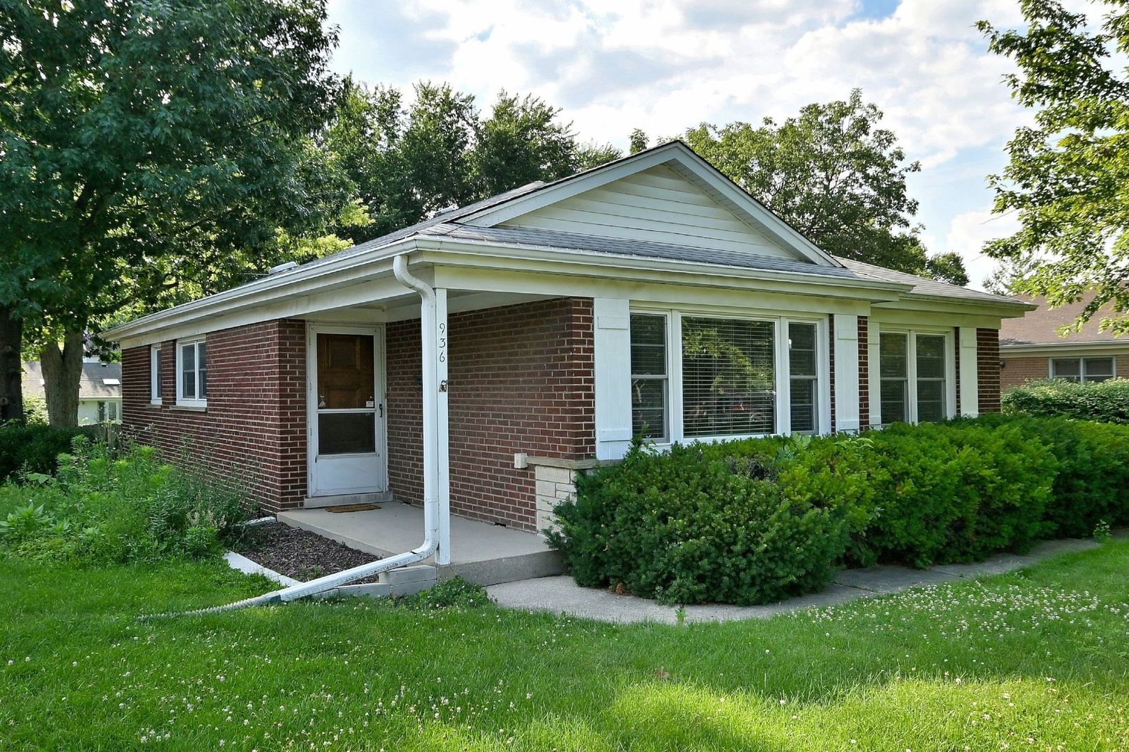 936 S Monroe Street — photo