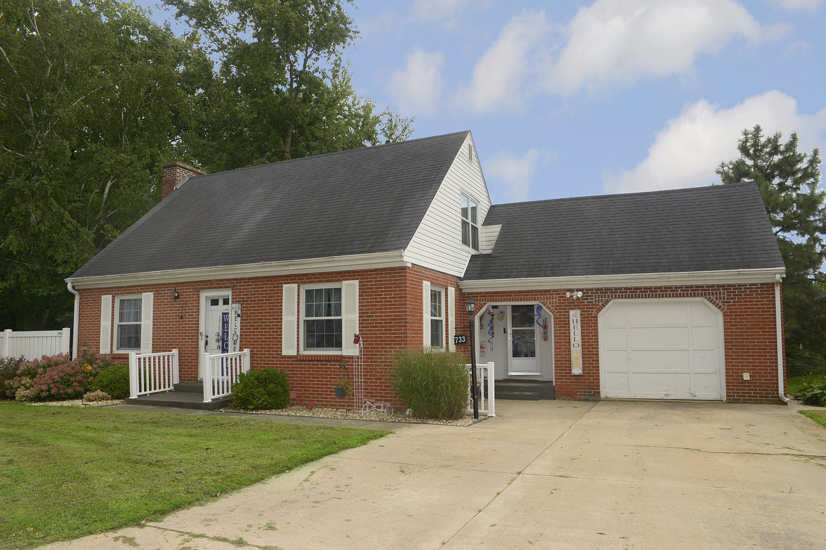 733 E Main Street, Ottawa, IL 61350