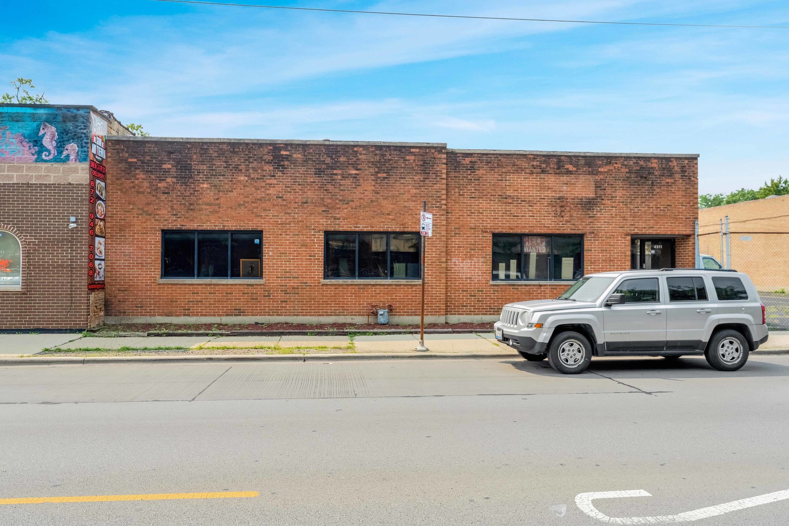 4511 W Belmont Avenue — photo