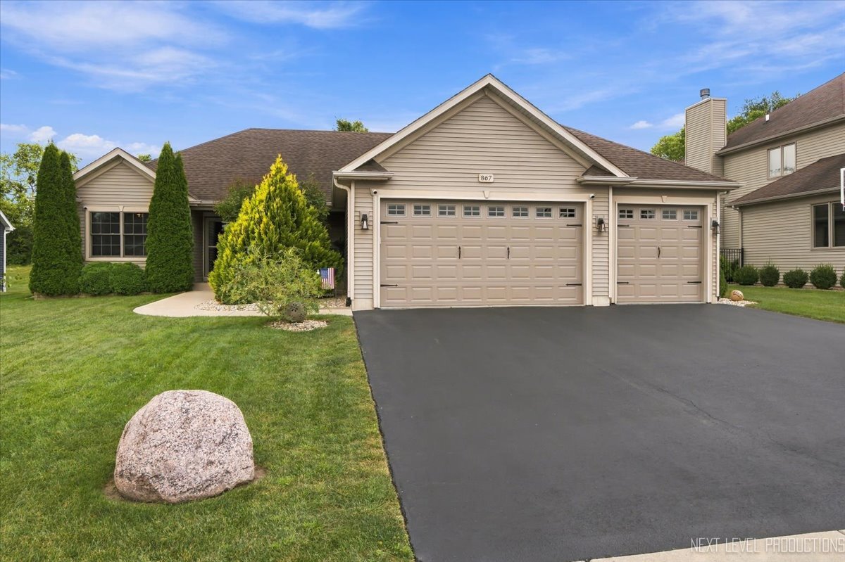 867 Greenfield Turn — photo