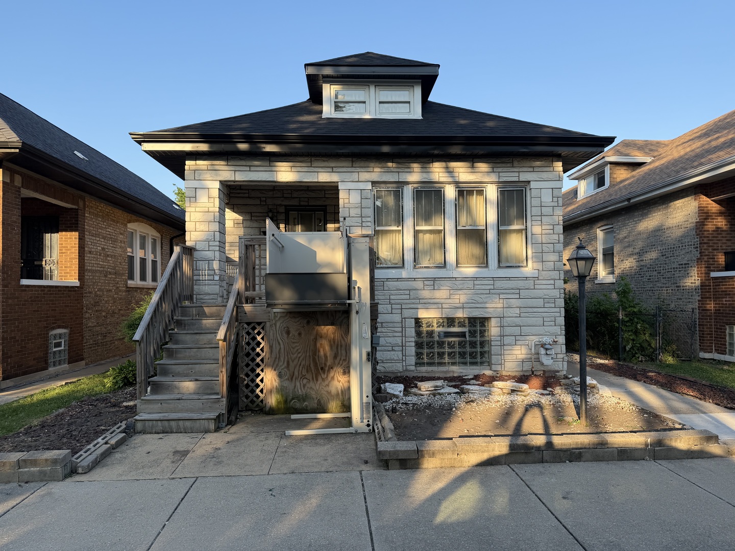 8753 S Laflin Street — photo