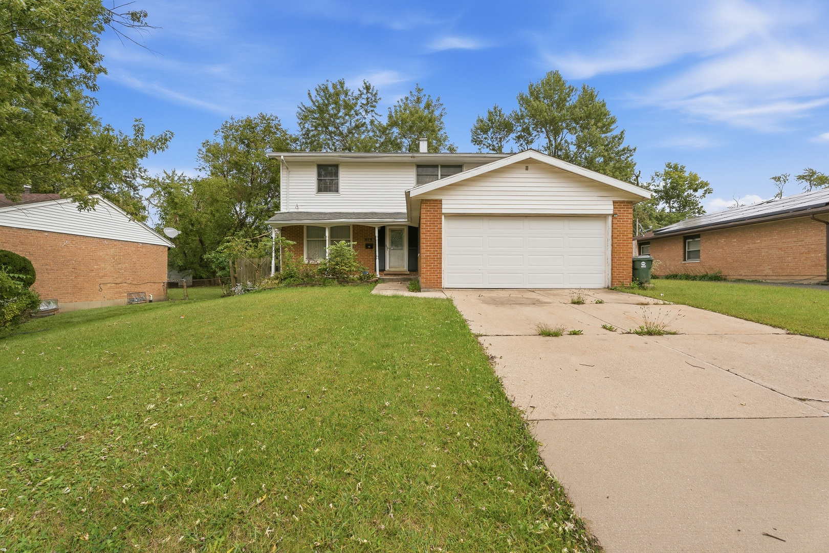 815 Blackhawk Drive — photo
