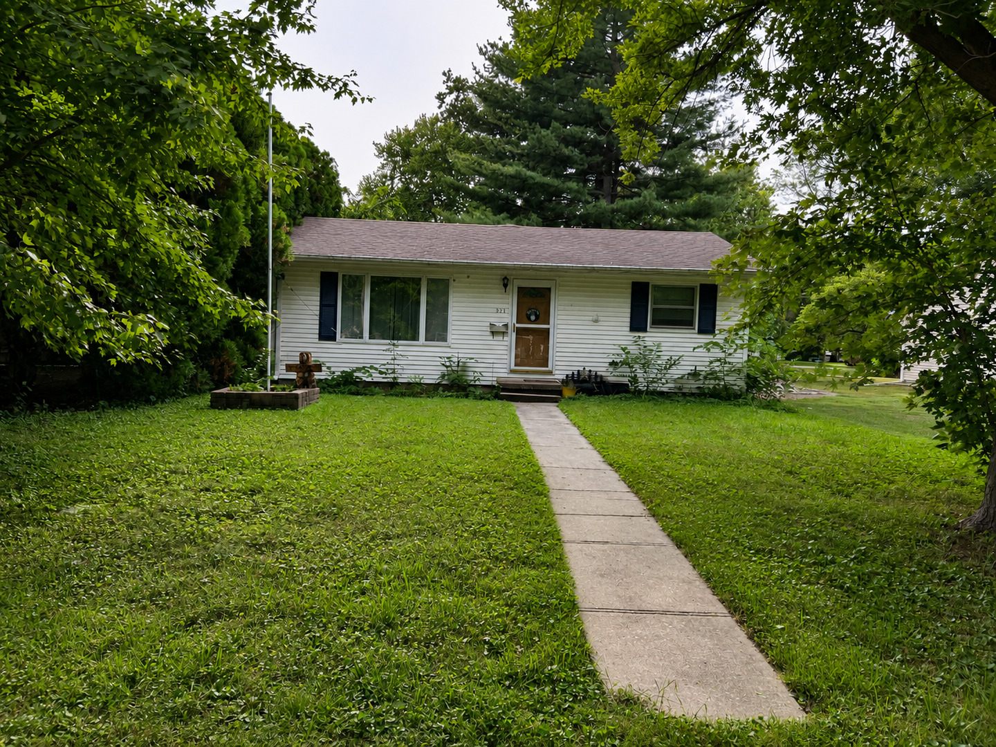 321 N Shelby Street — photo