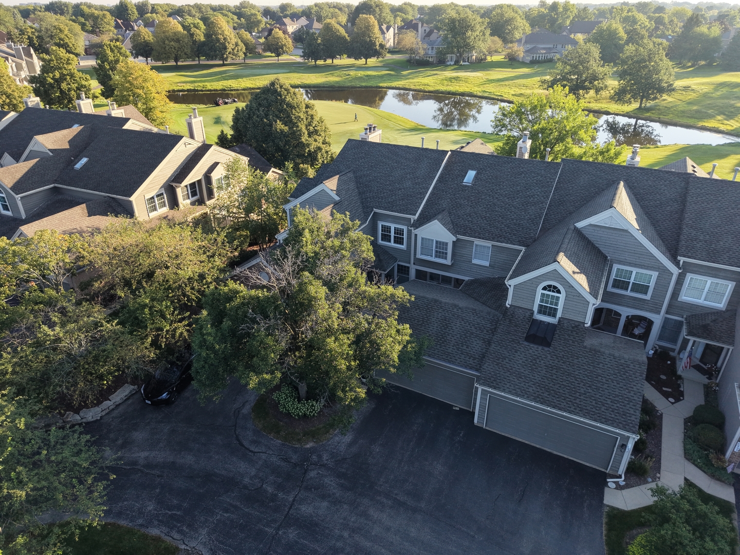 Home in Naperville, IL 60564 — photo 2