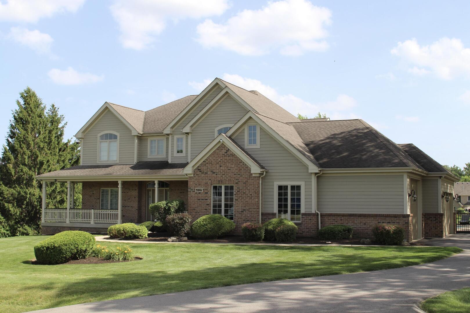 2307 Red Oak Lane — photo