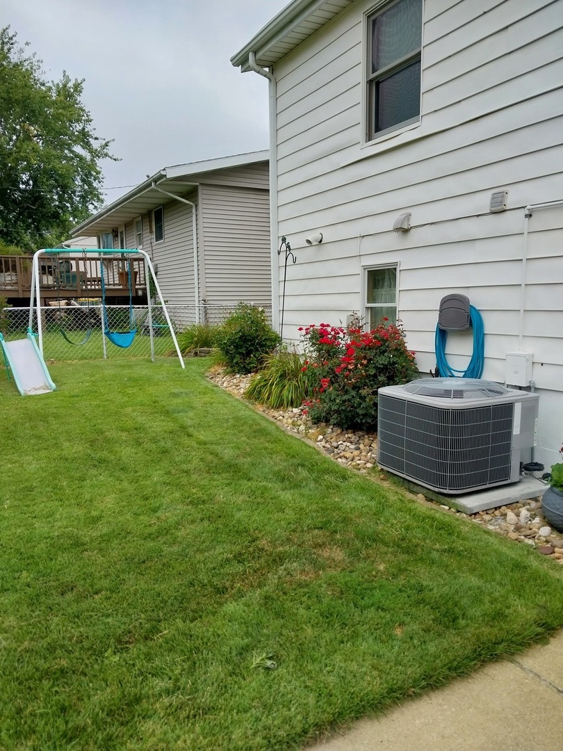415 Southampton Drive #-, Decatur, IL 62526 — photo 3