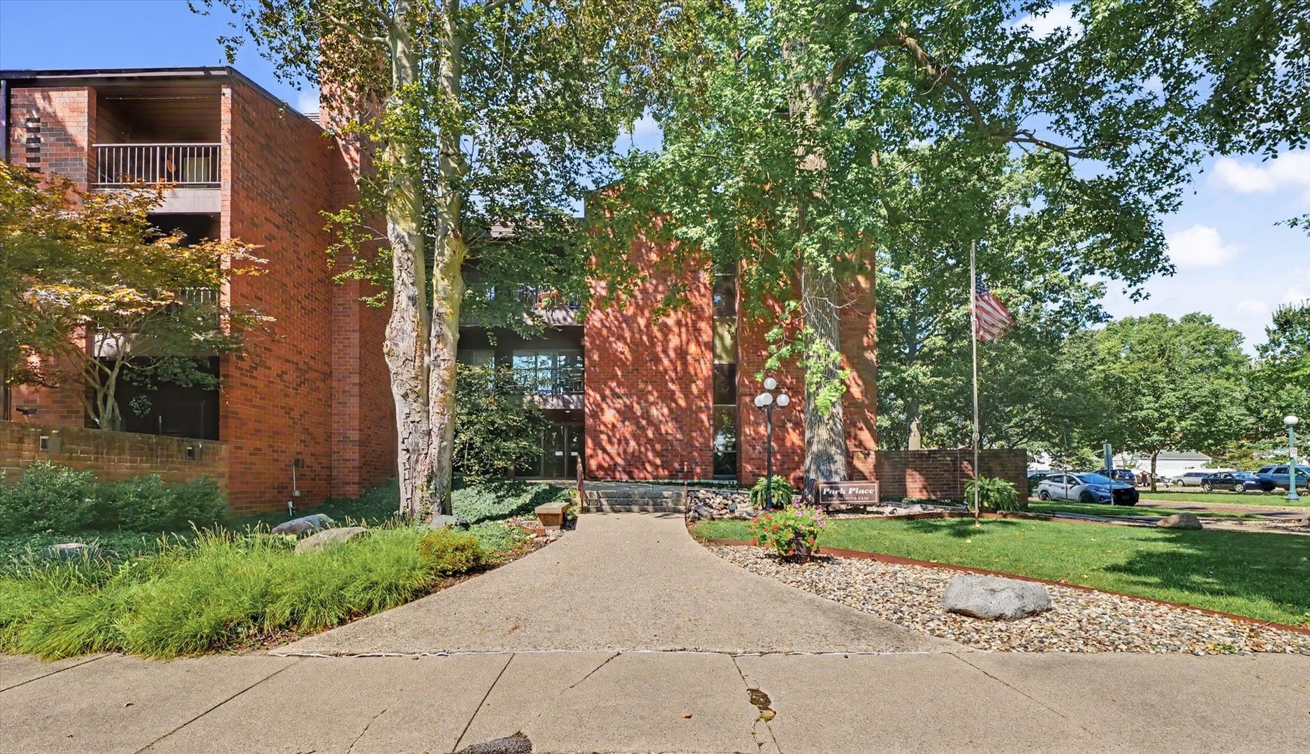 107 N Elm Street 205 — photo