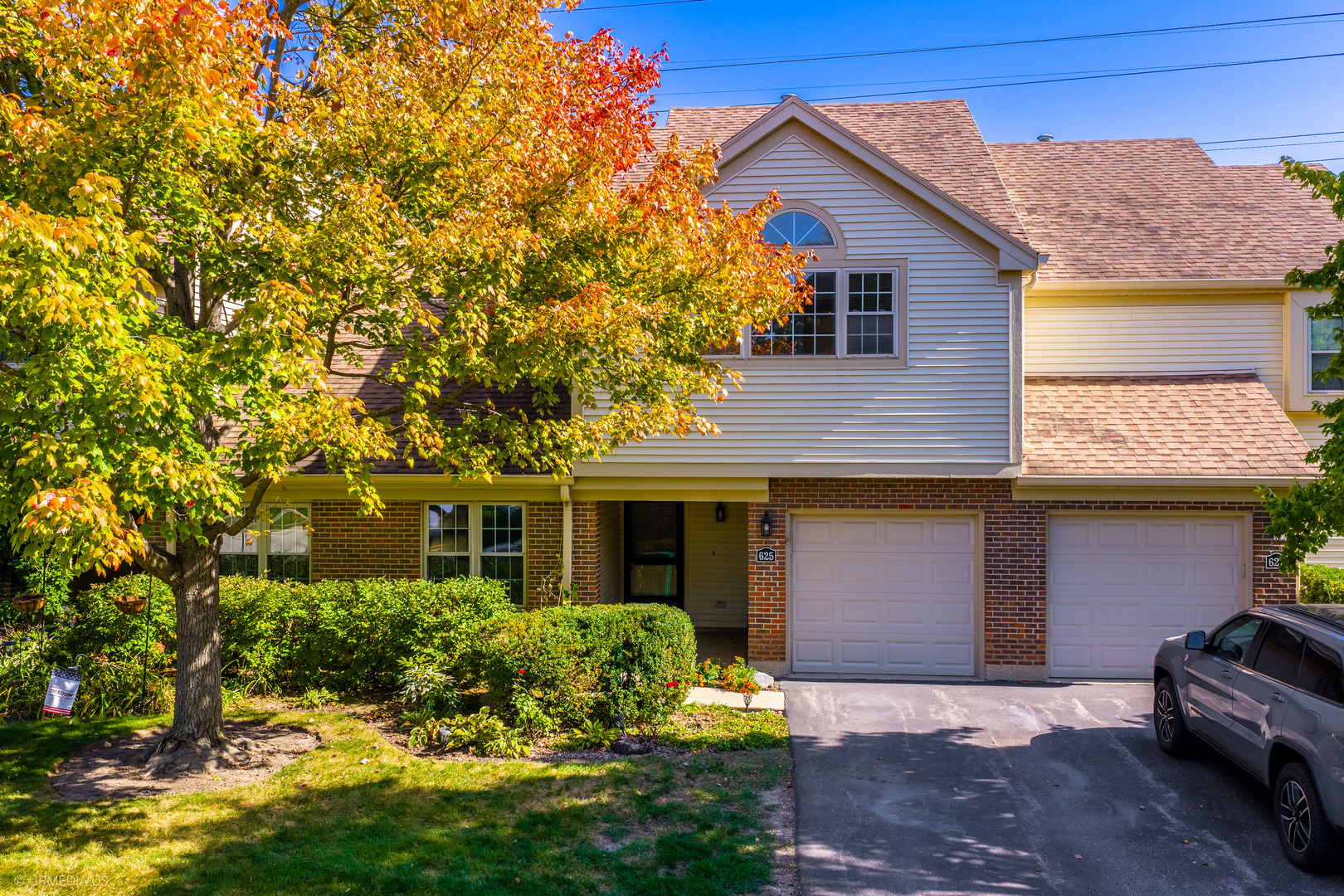 625 Sutton Court — photo