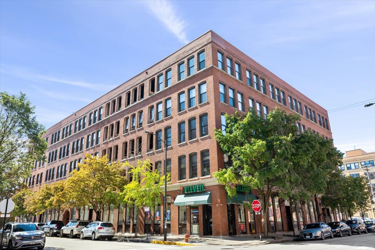 400 S Green Street Unit 210 — photo