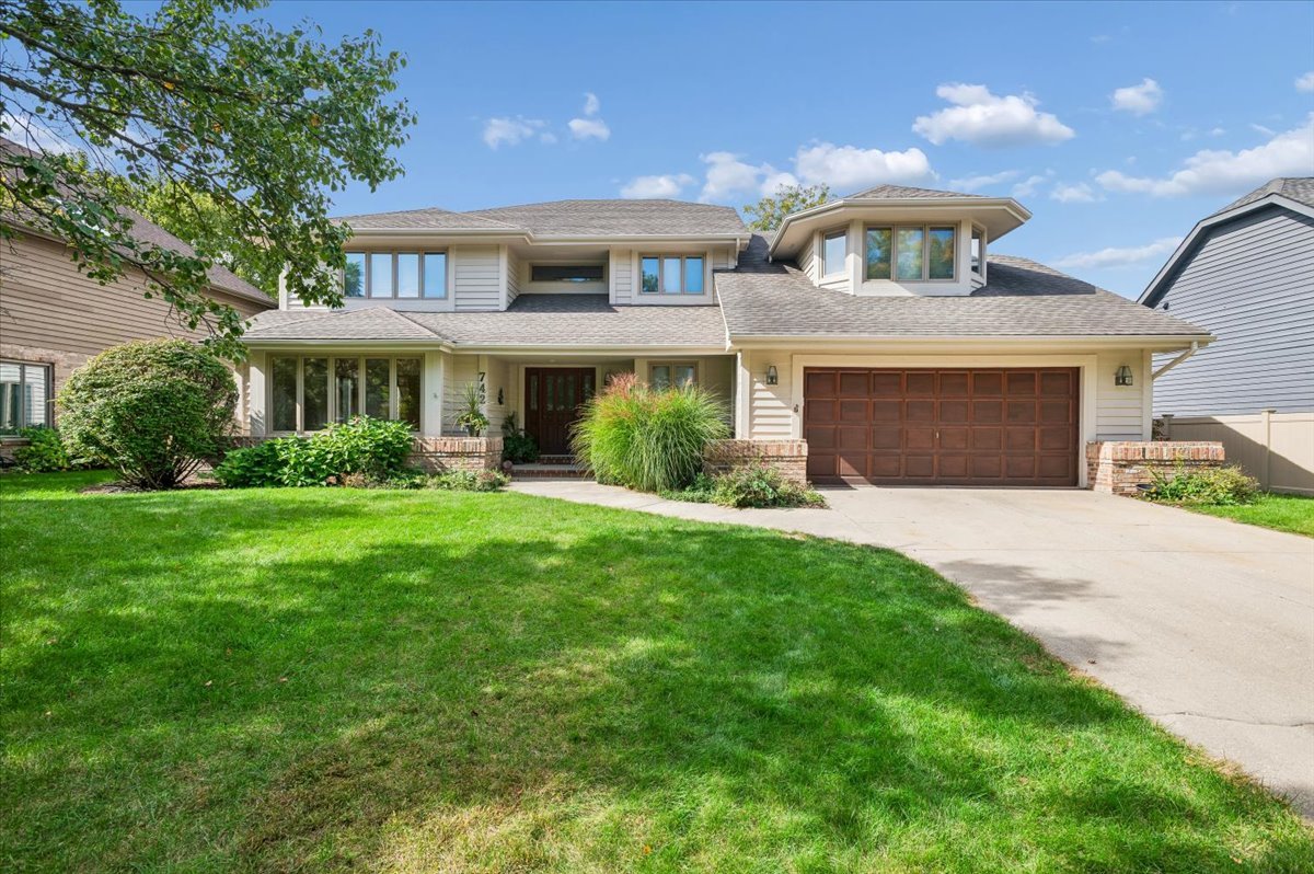 742 Torrington Drive — photo
