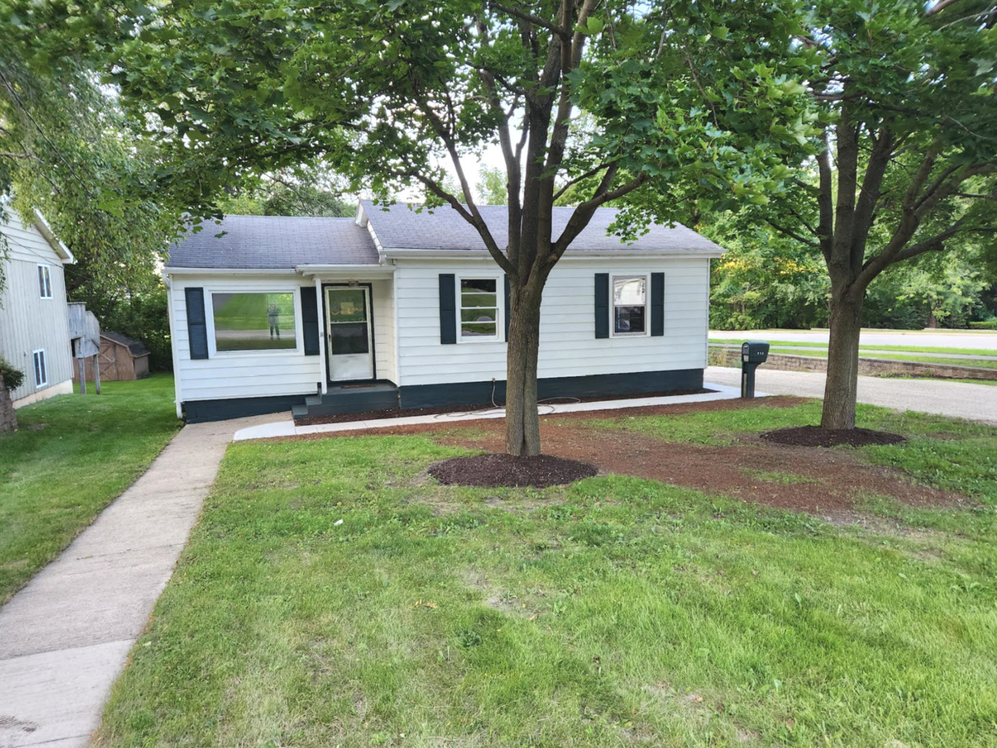210 E Forest Street, Marengo, IL 60152 — photo 2