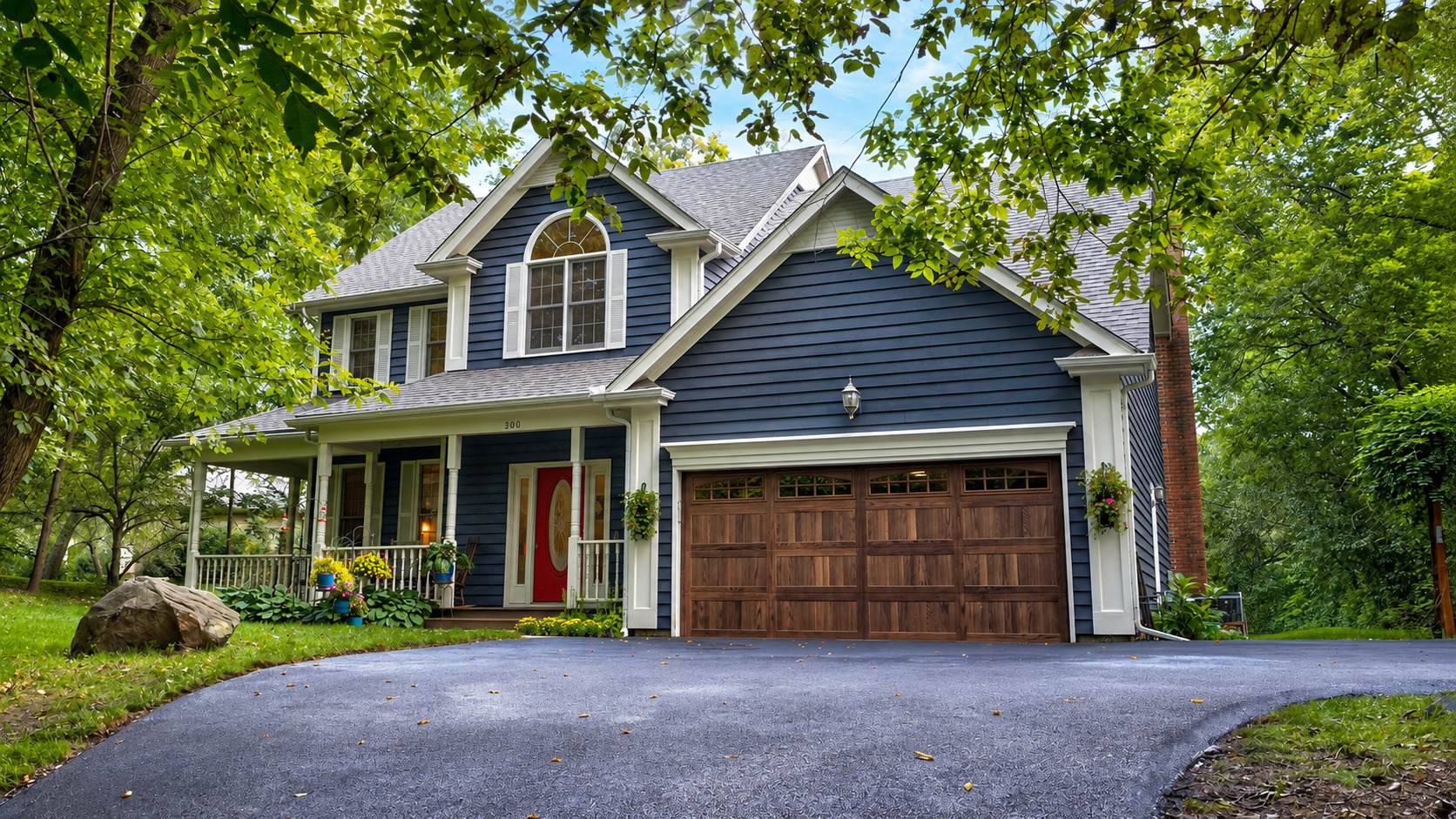300 White Tail Lane — photo