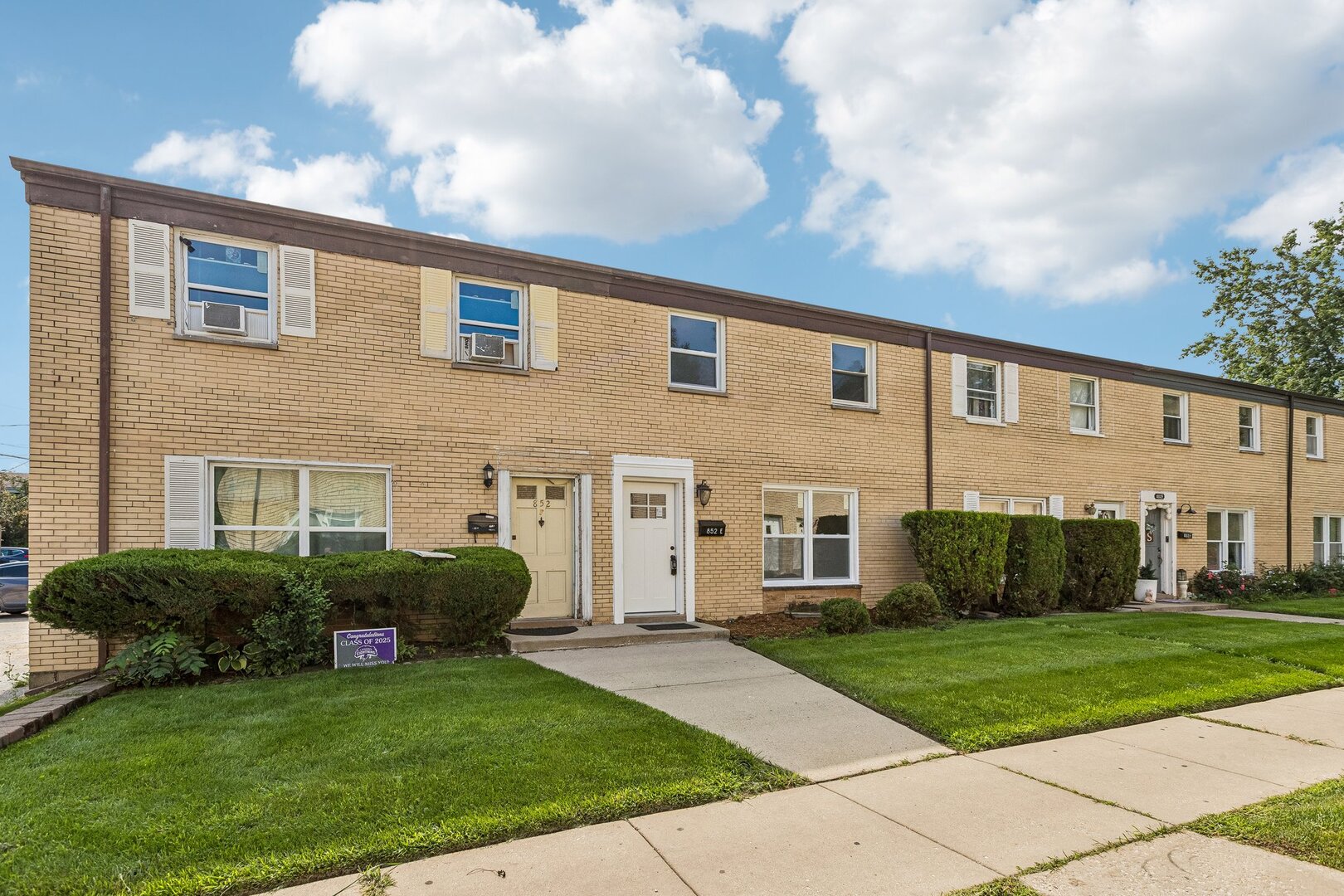 852 Colonial Drive Unit E, Wheeling, IL 60090 — photo 2