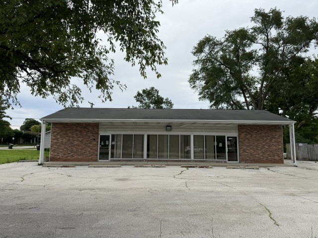 1305 N Fairfield Road — photo