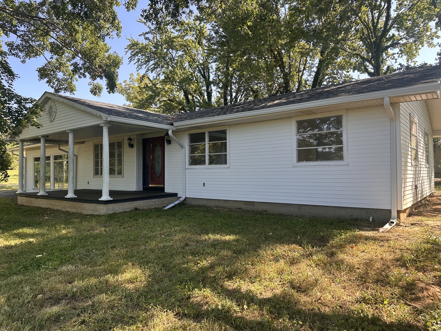 380 Golf Course Road — photo