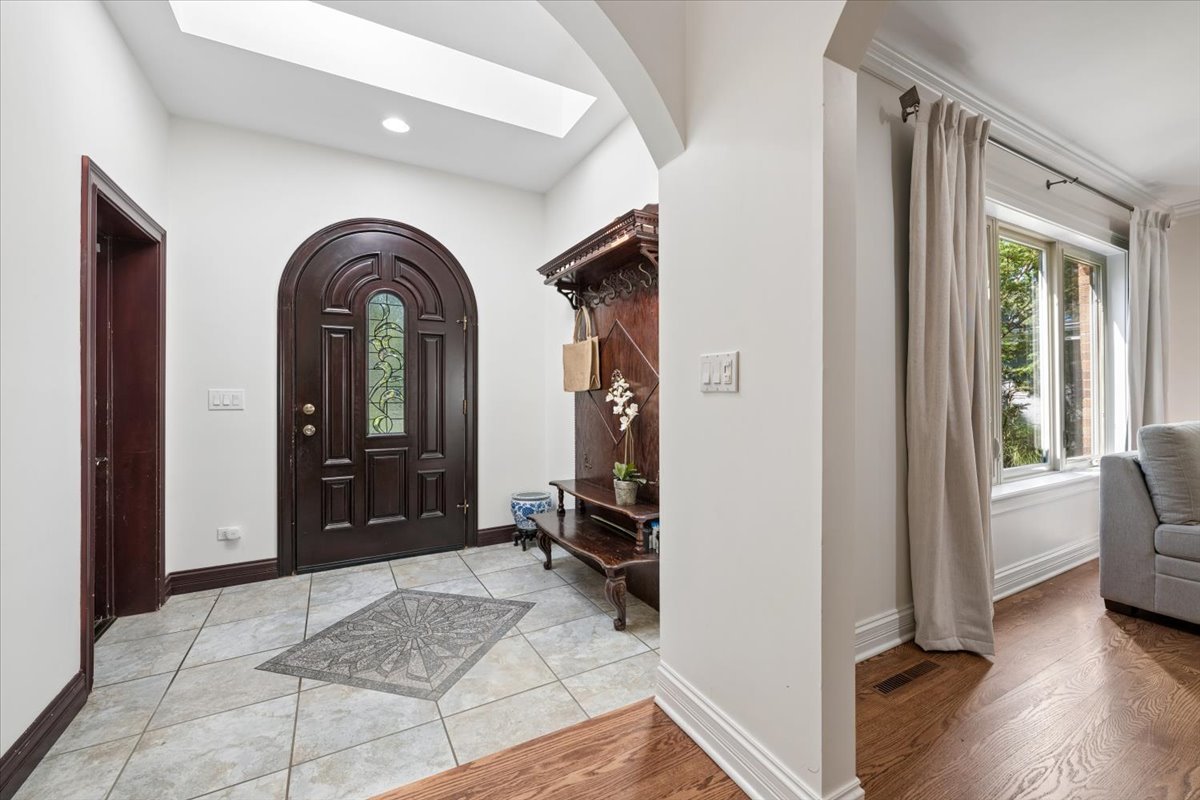226 Sunset Drive — photo