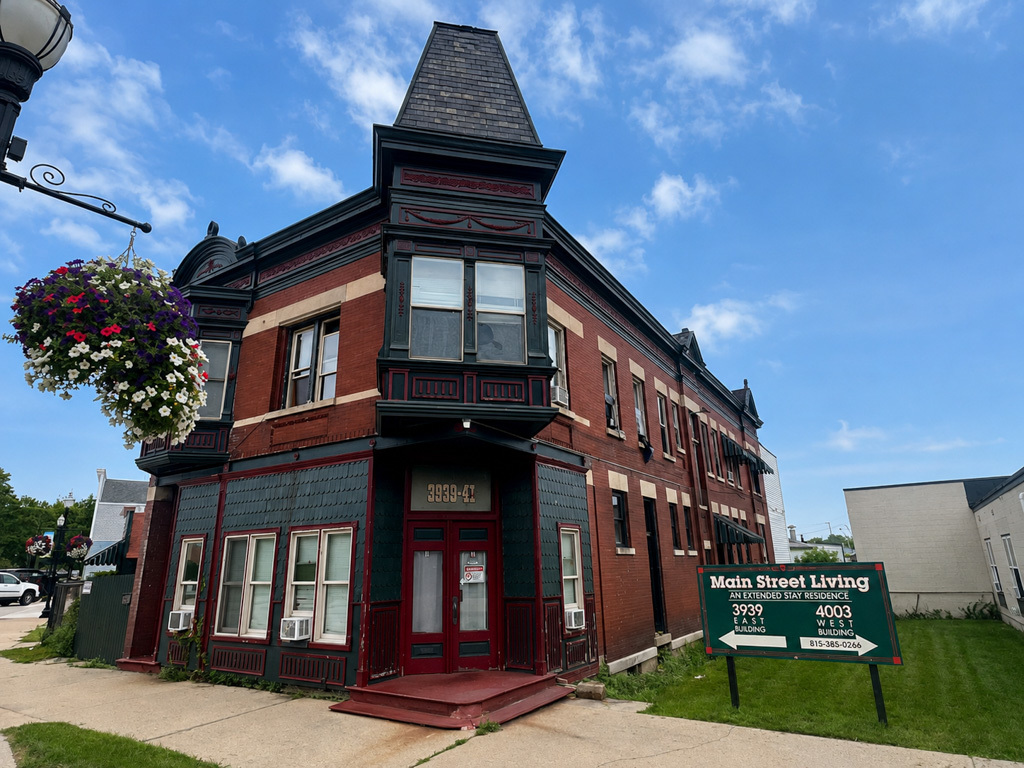 3937 & 3939 Main Street — photo