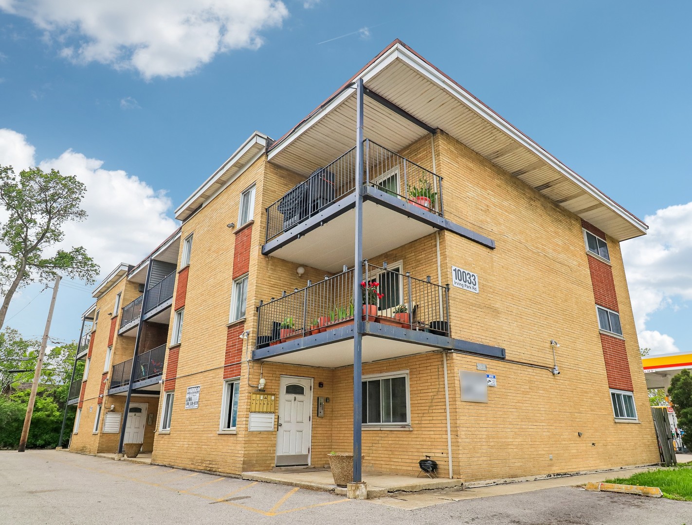 10033 Irving Park Road 1B — photo