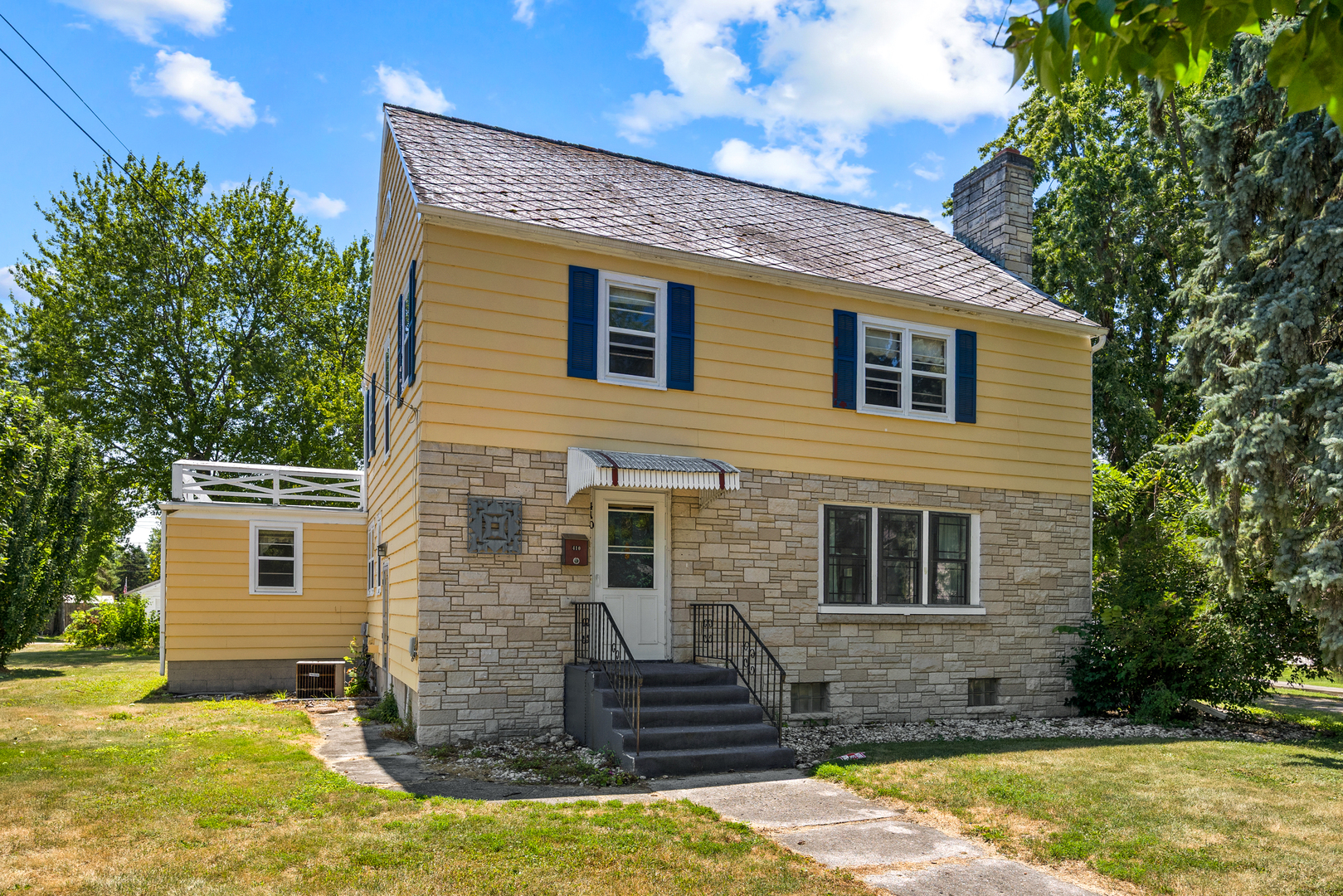 410 E Main Street — photo