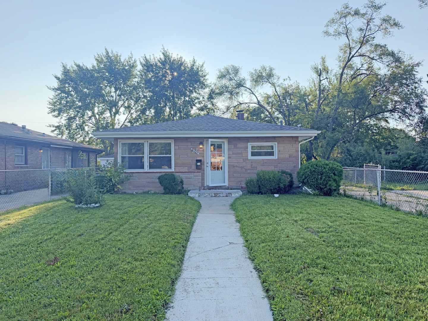 16247 Paulina Street — photo