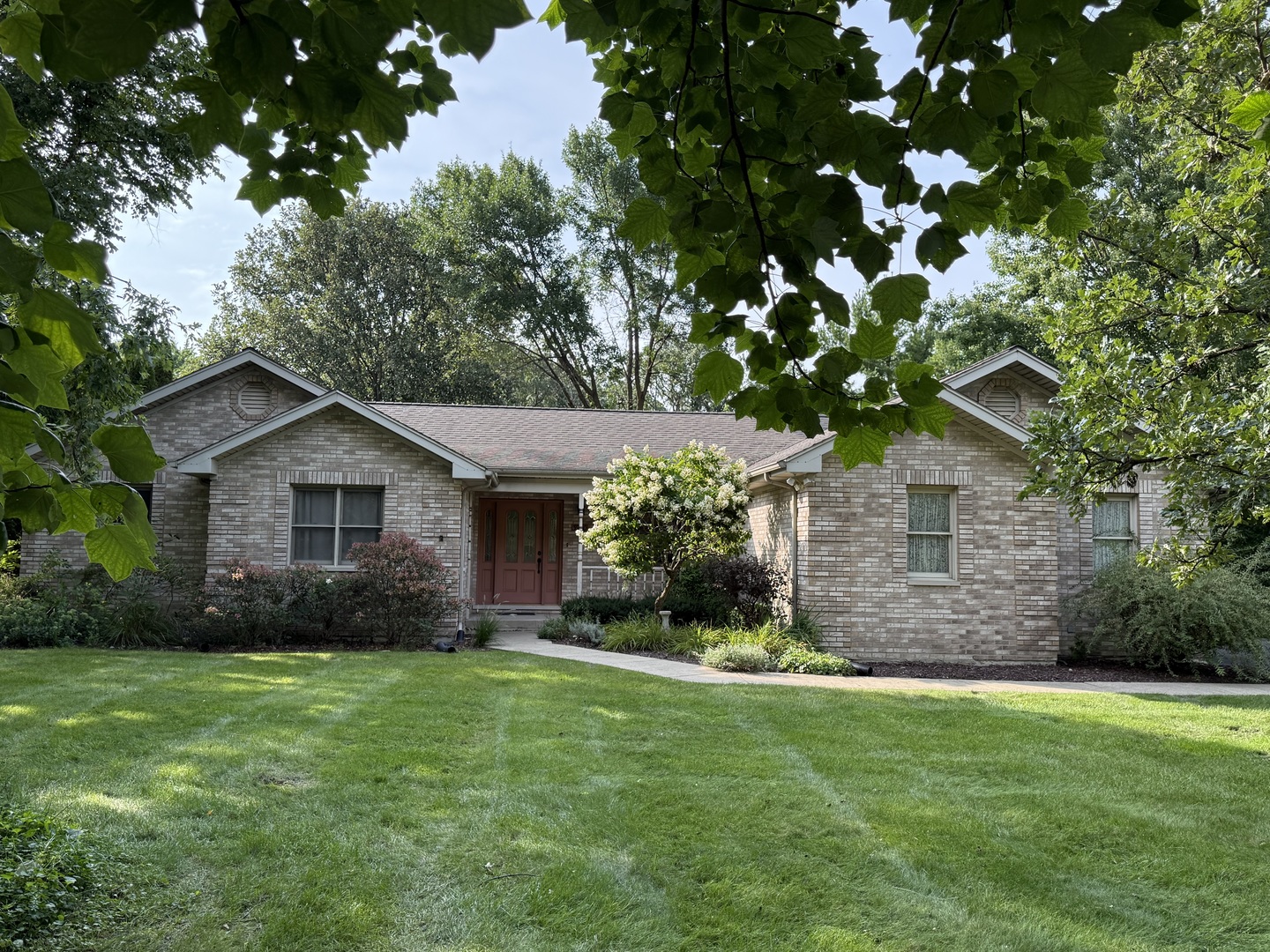 3940 Gloucester Drive — photo