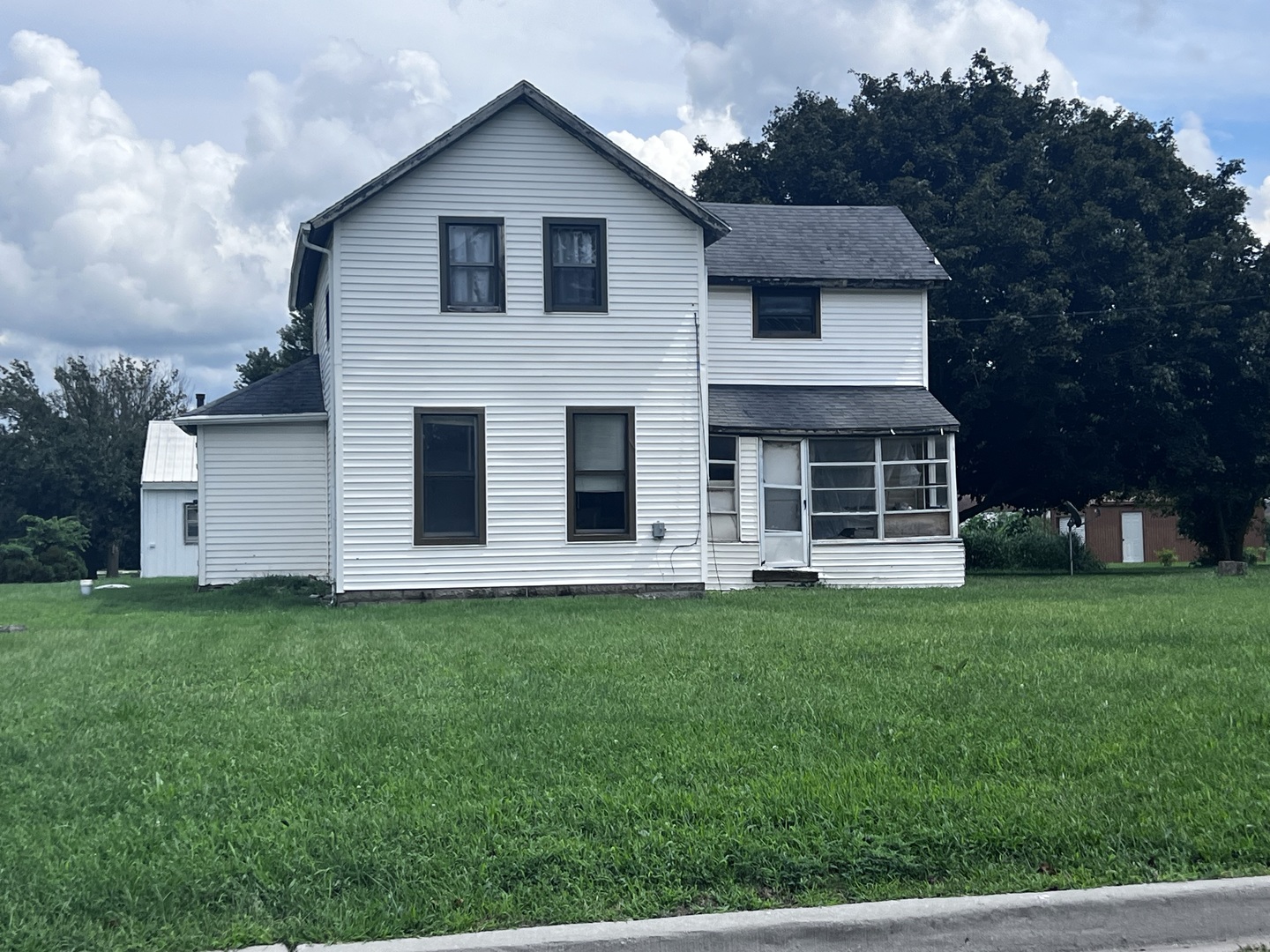 422 N Evergreen Street — photo