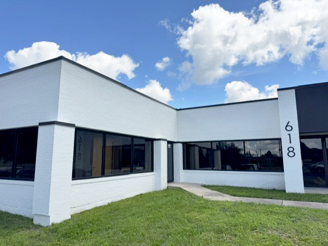 618 S Il Route 31 — photo