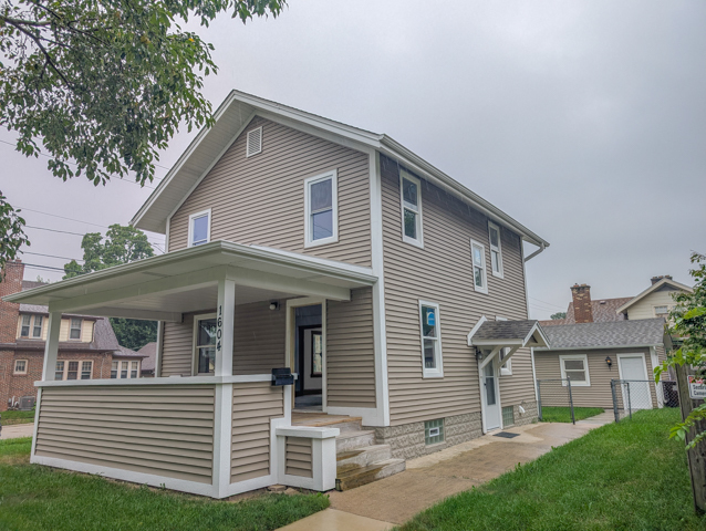 1604 Grant Avenue — photo