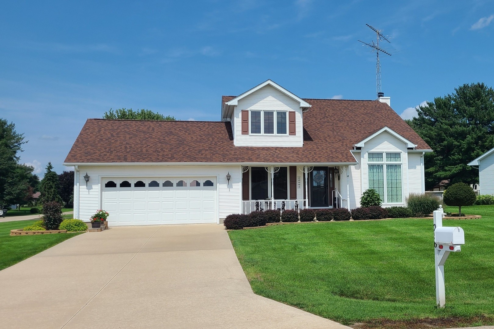 256 Cambridge Court — photo
