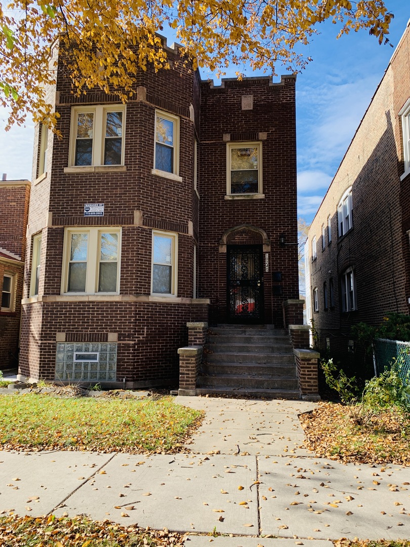 10240 S Eberhart Avenue 1 — photo