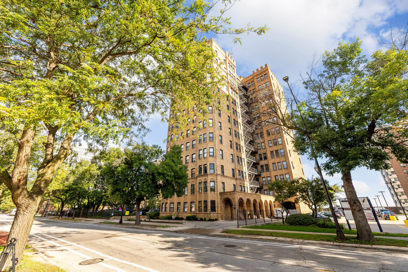 7321 S South Shore Drive 2B — photo