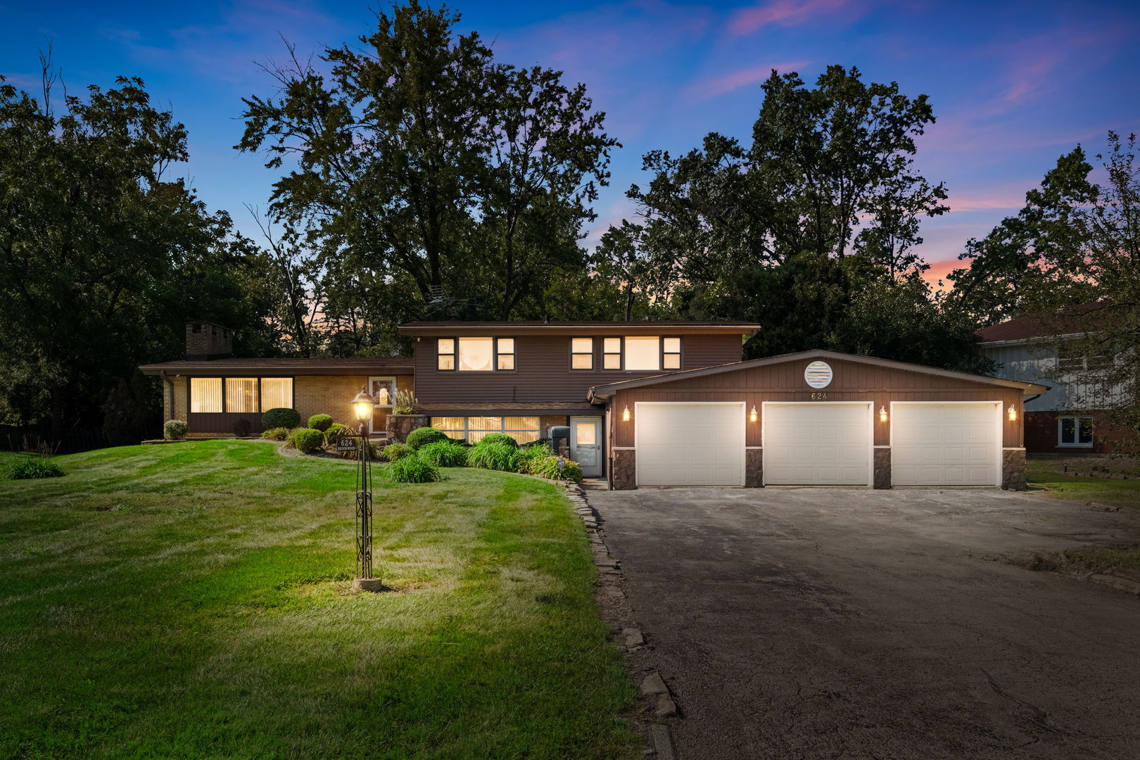 624 Brookwood Drive — photo