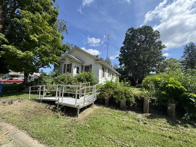 2333 Barker Street — photo