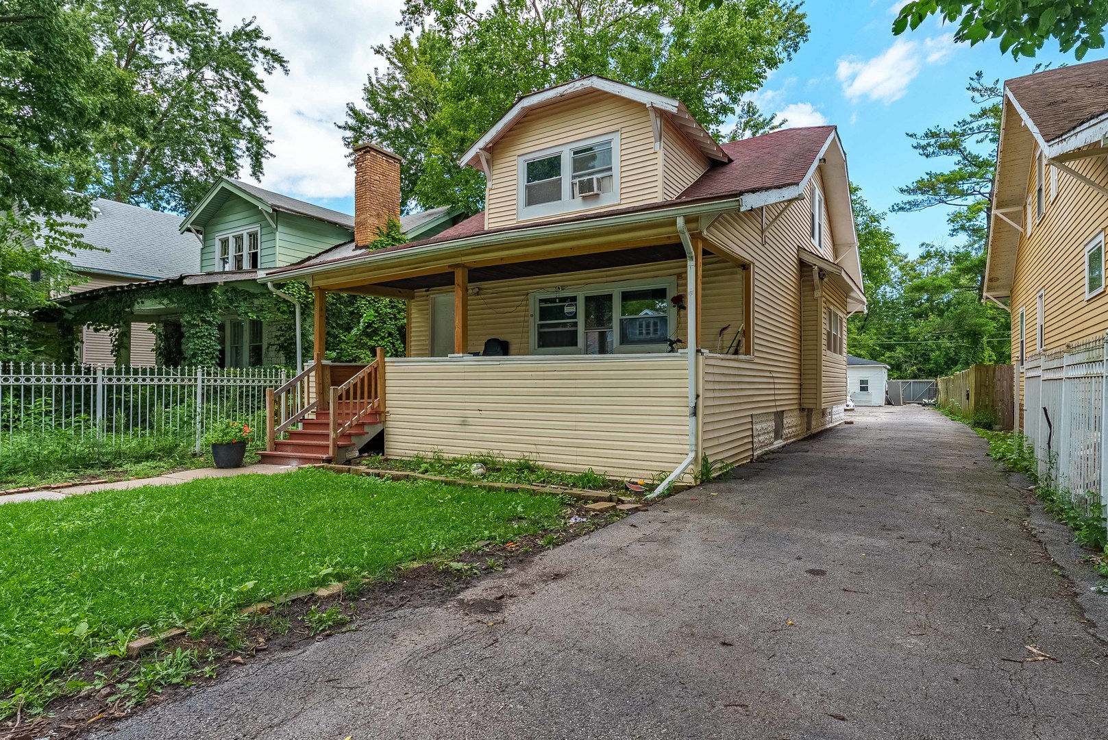 15117 Vine Avenue — photo