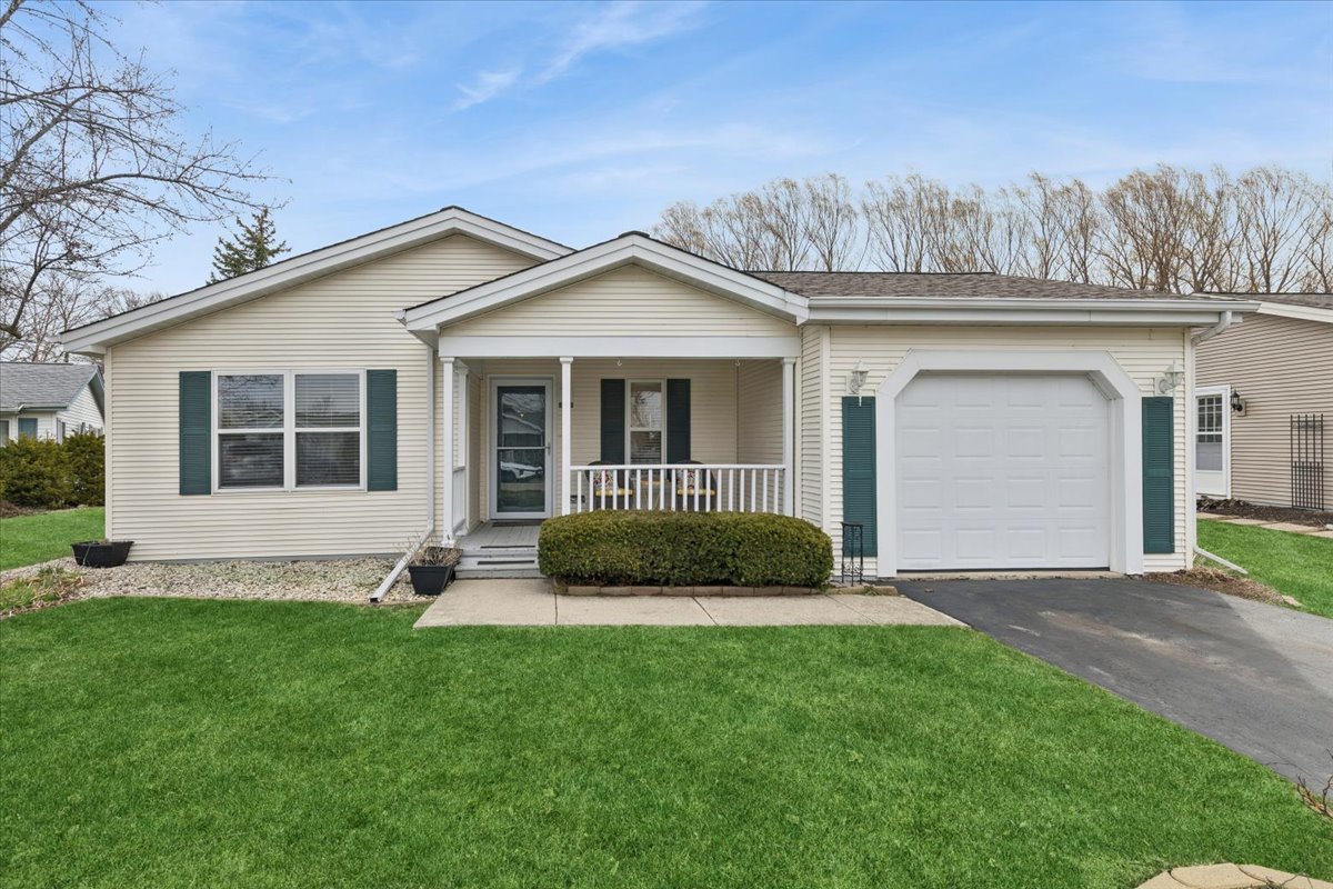 1810 Paddock Court — photo